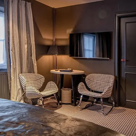 Отель Hotel Sanglier Des Ardennes Дюрбюи