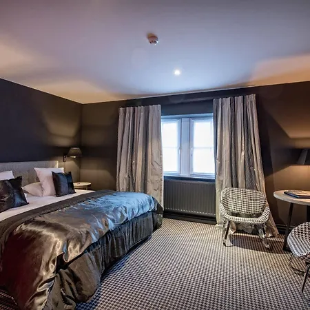 Hotel Sanglier Des Ardennes 4*